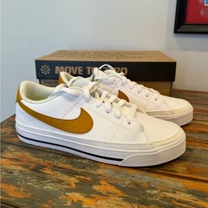 Women’s Nike Court Legacy Shoes- Size 8
